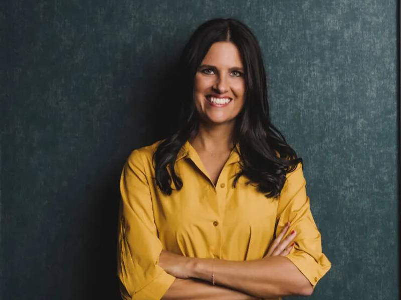 Portr&auml;t Dr. Bernadette Frech CEO von Instahelp