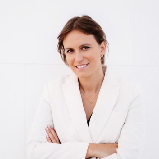 Dr. Laura Stoiber